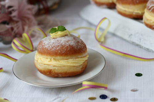 Pfannkuchen mit Vanille-Zitronencreme