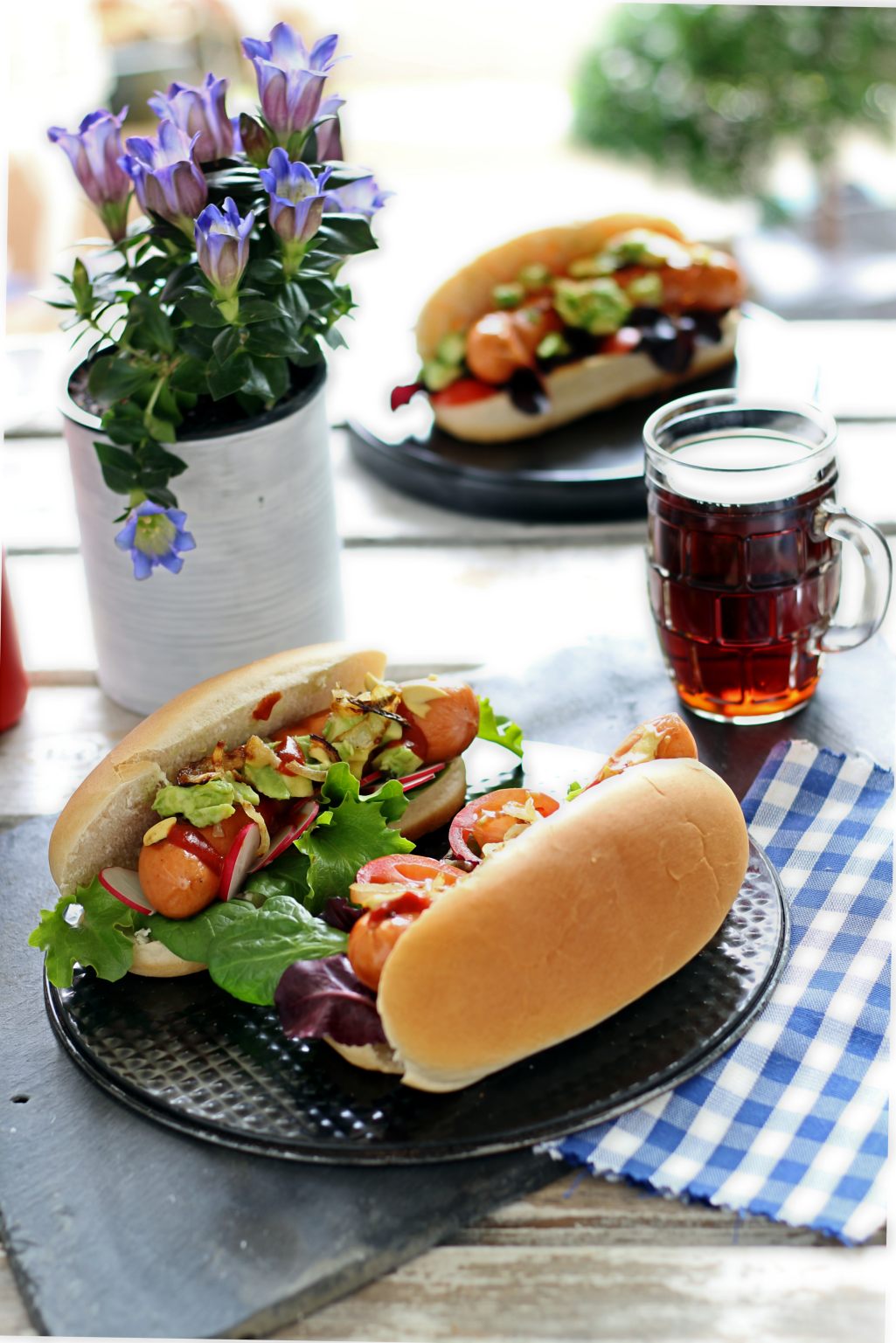 HotDogs_mit_Bier