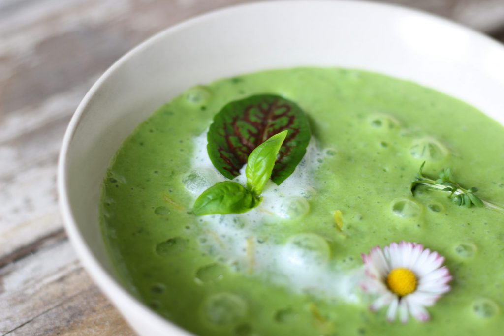 Kräutersüppchen | Gaumen Markt Blog Kräutersüppchen | Gaumen Markt Blog