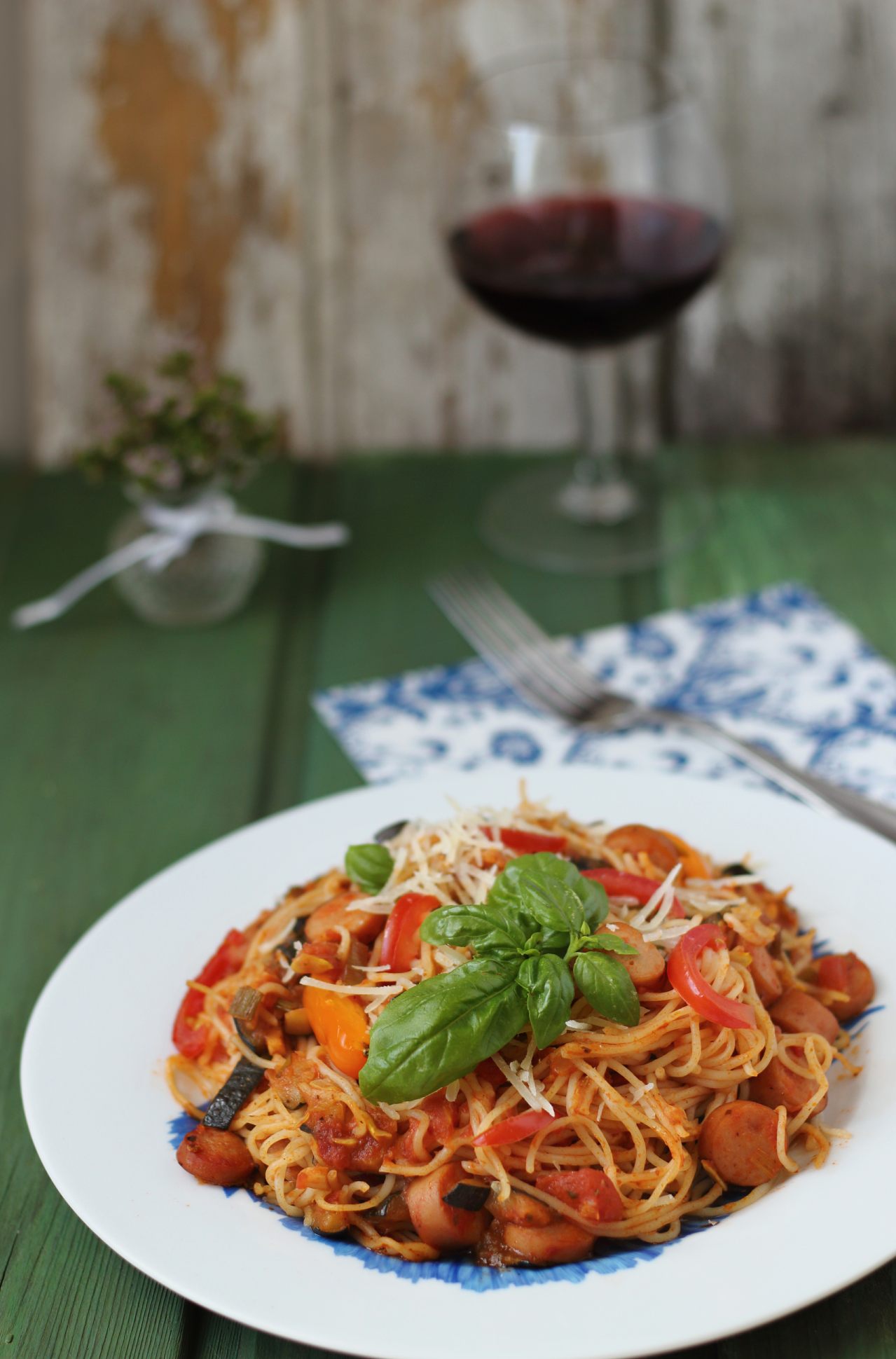 Sommerliches Wurstgulasch Mit Spaghetti Gaumen Markt Blog